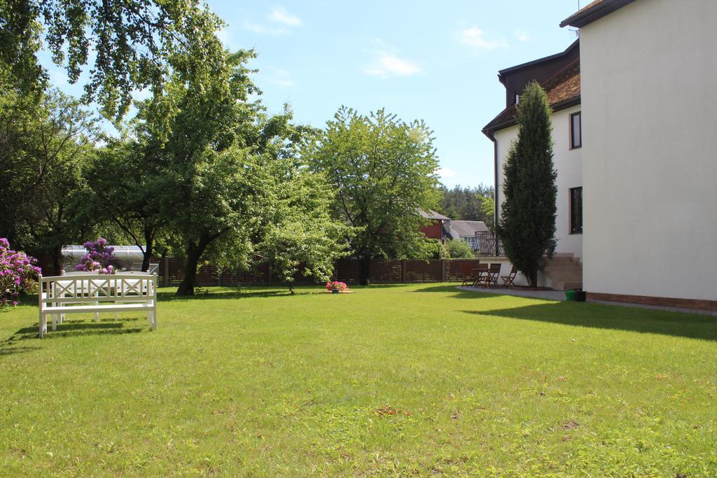 Villa Neubad Saulkrasti Buitenkant foto